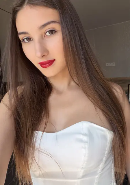 Я Катя, 19, из Северодвинска, ищу знакомство для вирта