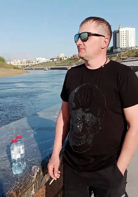 Иван из Междуреченска, ищу на сайте знакомства без обязательств