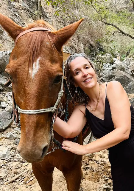 Я Laurence, 40, из Рокбрюн-сюр-Аржанс, ищу знакомство для постоянных отношений