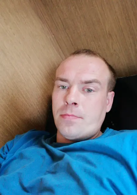 Я Павел, 25, знакомлюсь без обязательств в Бологом