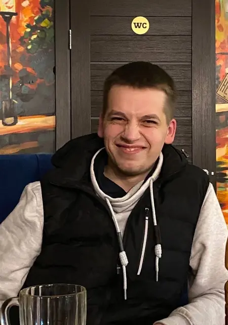 Серж из Вологды, мне 28, познакомлюсь для приятного времяпровождения