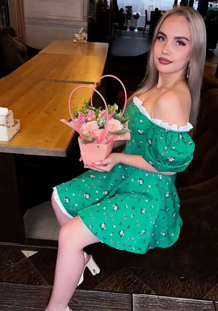 Я Виктория, 26, из Казани, ищу знакомство для открытые отношения