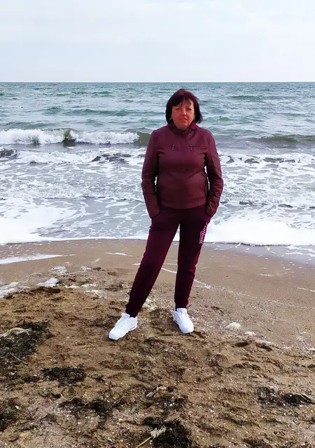 Я Алёна, 50, из Одессы, ищу знакомство для приятного времяпровождения