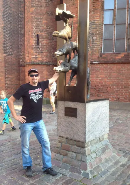 Я Игорь, 49 років з Запоріжжя, шукаю знайомство для спільних подорожей