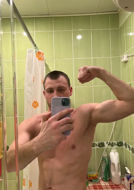 Владимир из Хабаровска, мне 27, познакомлюсь без обязательств