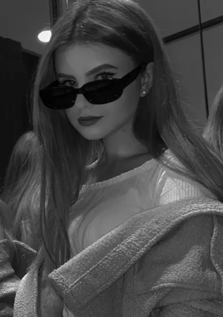 Я Лера, 22, из Владимира, ищу знакомства на одну ночь