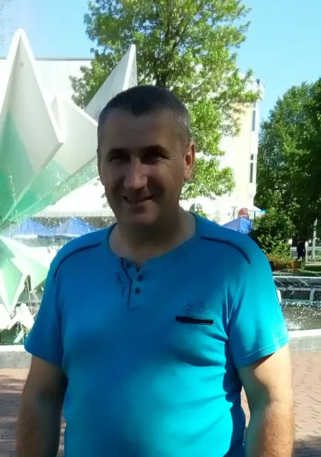 Я Леша, 54, из Барановичей, ищу знакомства без обязательств