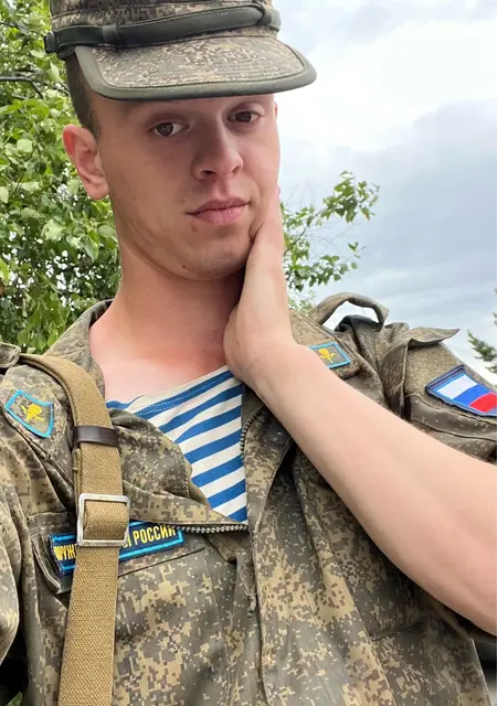 Я Dima, 20, из Саратова, ищу знакомство для открытые отношения