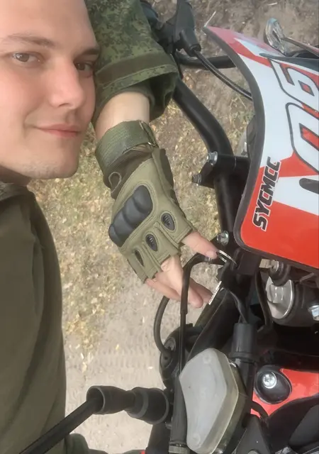 Я , 26, из Санкт-Петербурга, ищу знакомство