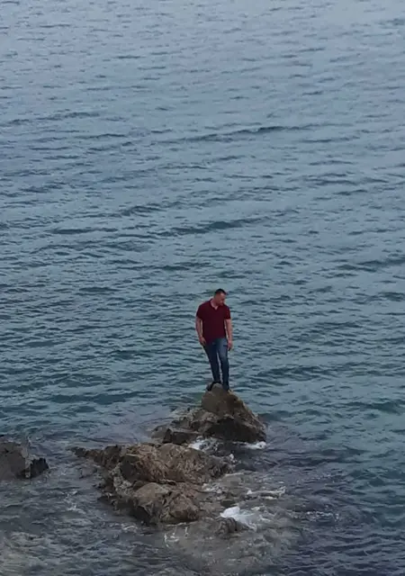 Я Артур, 31, из Находки, ищу знакомства на одну ночь