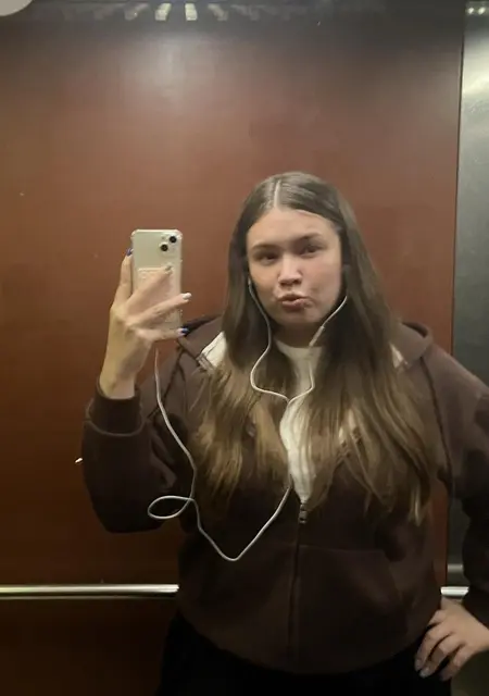 Я Ксюша, 21, из Тюмени, ищу знакомство для вирта