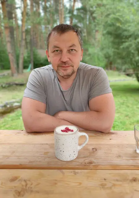 Я Станис, 45, из Томска, ищу знакомство для приятного времяпровождения