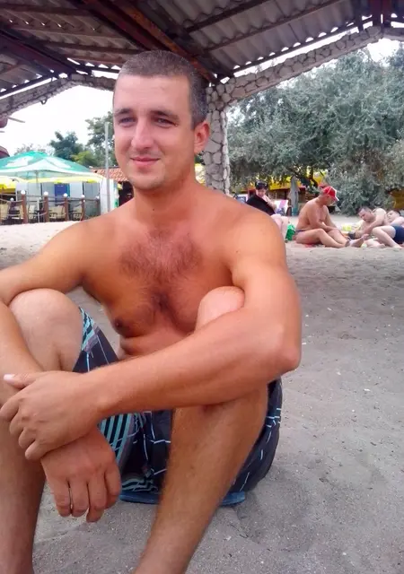 Я Женя, 40, из Когалыма, ищу знакомство для дружбы