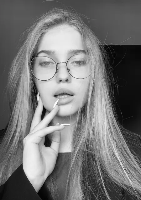 Ангелина из Воронежа, мне 20, познакомлюсь для общения