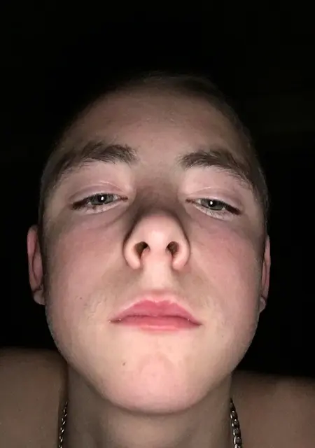 Саня из Перми, мне 18, познакомлюсь на одну ночь