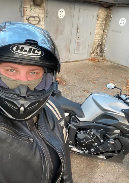 Vasilii из Кстова, мне 34, познакомлюсь на одну ночь