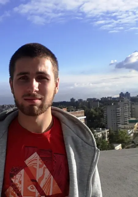 Дима из Рославля, ищу на сайте знакомства на одну ночь