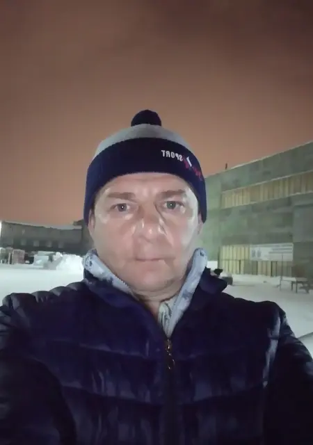 Алекс из Перми, мне 54, познакомлюсь без обязательств