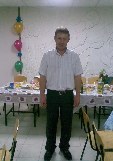 Я Сергей, 55, из Новомосковска, ищу знакомства на одну ночь