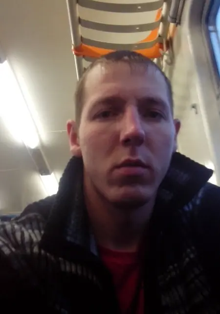 Влад из Солигорска, мне 38, познакомлюсь на одну ночь