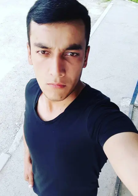 Андрей из Хабаровска, мне 33, познакомлюсь без обязательств