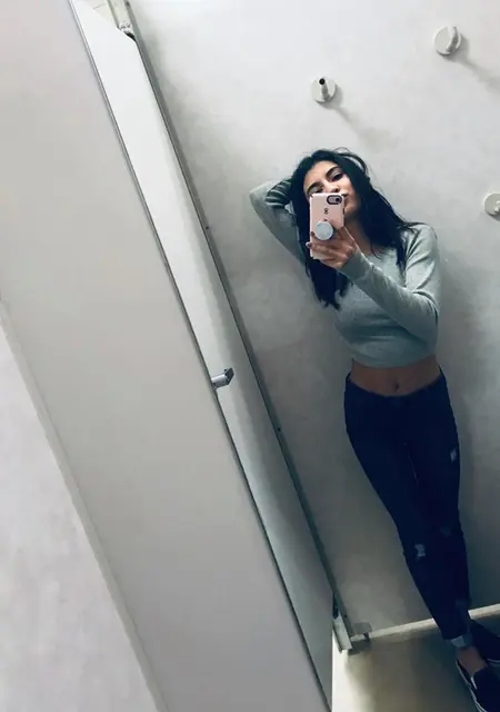 Я Анастасия, 25, из Мариуполя, ищу знакомство для совместных путешествий