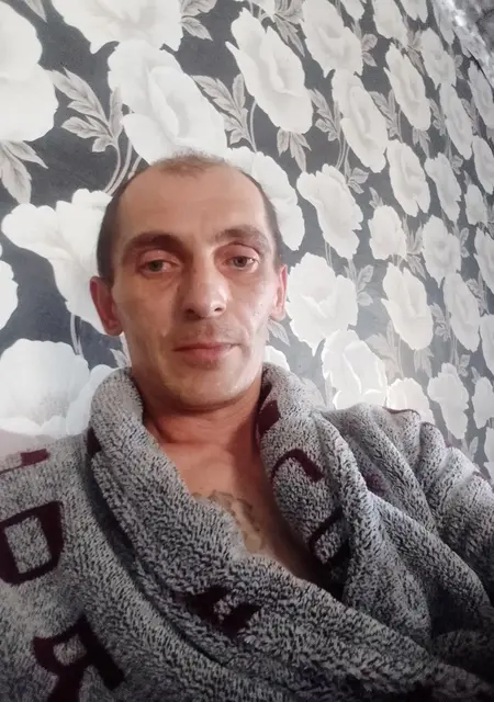 Я Павел, 44, из Кемерово, ищу знакомства без обязательств