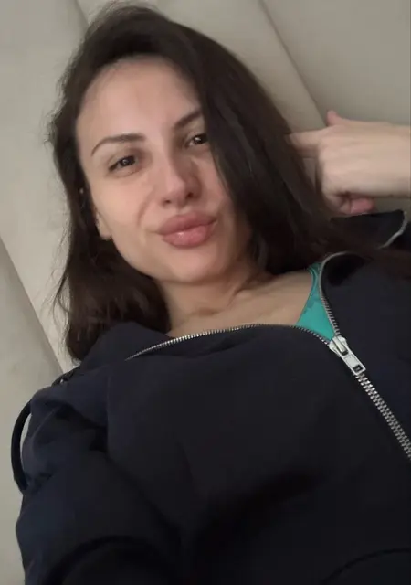Лола из Тольятти, ищу на сайте знакомства на одну ночь