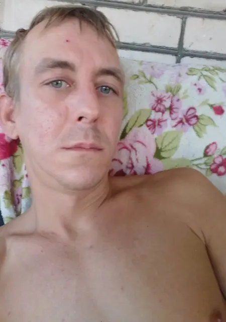 Я Владимир, 38, знакомлюсь без обязательств в Славянске-на-Кубани