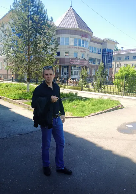 Эдуард из Новокузнецка, мне 31, познакомлюсь на одну ночь