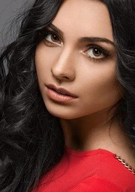 Эмильяна из Тюмени, мне 30, познакомлюсь без обязательств