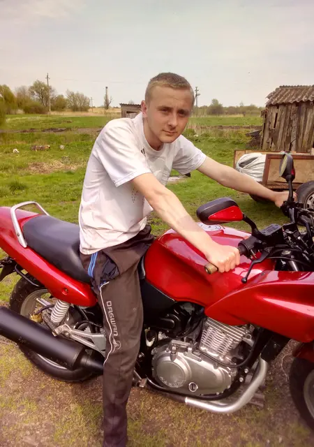 Макс из Черняховска, ищу на сайте знакомства без обязательств