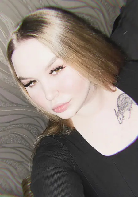 Елизавета из Нижнего Новгорода, мне 20, познакомлюсь для вирта