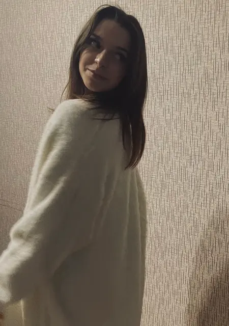 Эля из Санкт-Петербурга, мне 19, познакомлюсь на одну ночь