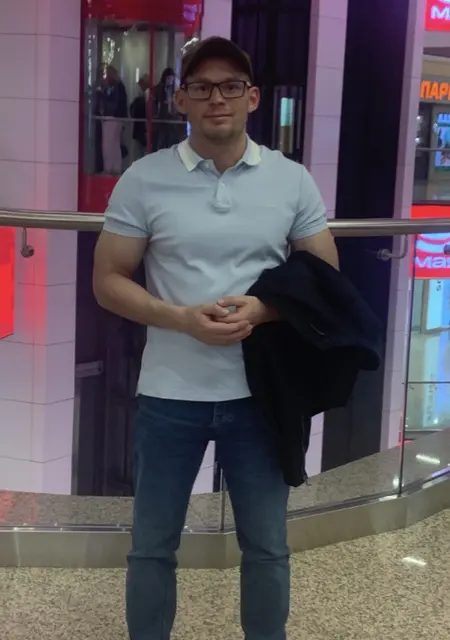 Марк из Москвы, ищу на сайте знакомства на одну ночь