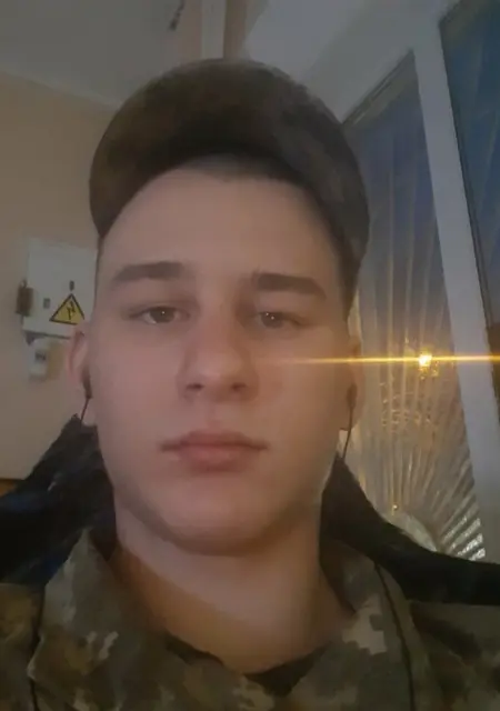 Богдан из Каменца-Подольского, мне 24, познакомлюсь без обязательств