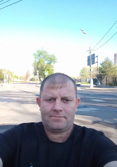 Я Денис, 38, знакомлюсь для открытые отношения в Новозыбкове