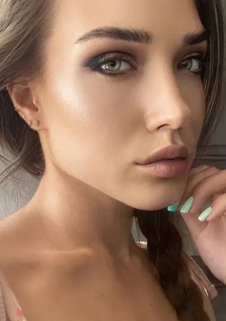 Я Анна, 31, знакомлюсь для приятного времяпровождения в Урале