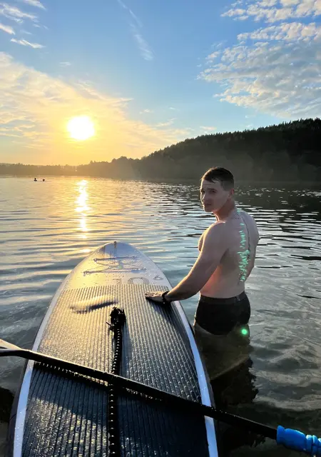 Я Денис, 24, знакомлюсь на одну ночь в Смоленске