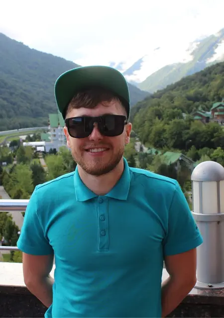 Александр из Норильска, ищу на сайте приятное времяпровождение