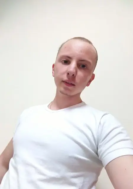 Я Женя, 24, из Переяслава-Хмельницкого, ищу знакомство для приятного времяпровождения