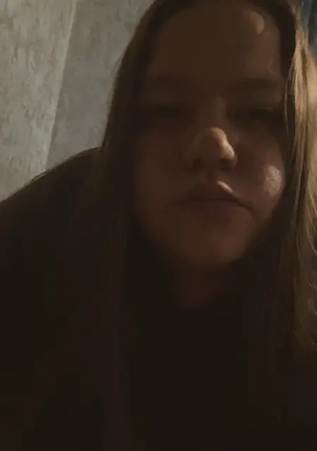 Я Полина, 24, из Тюмени, ищу знакомство для общения