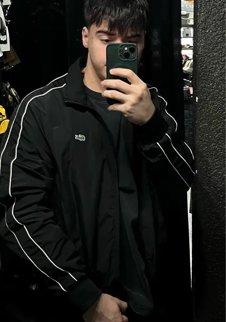 Я Руслан, 18, знакомлюсь для постоянных отношений в Череповце