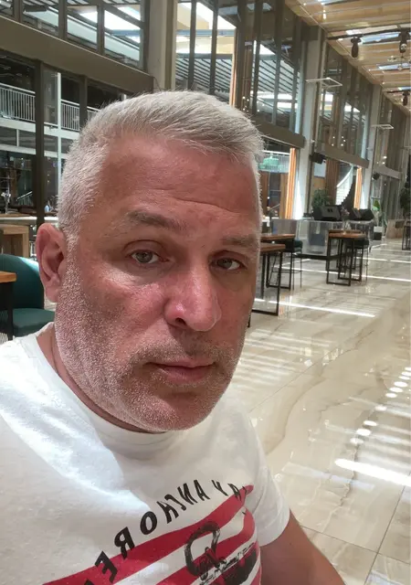 Я Mike, 48, знакомлюсь на одну ночь в Екатеринбурге