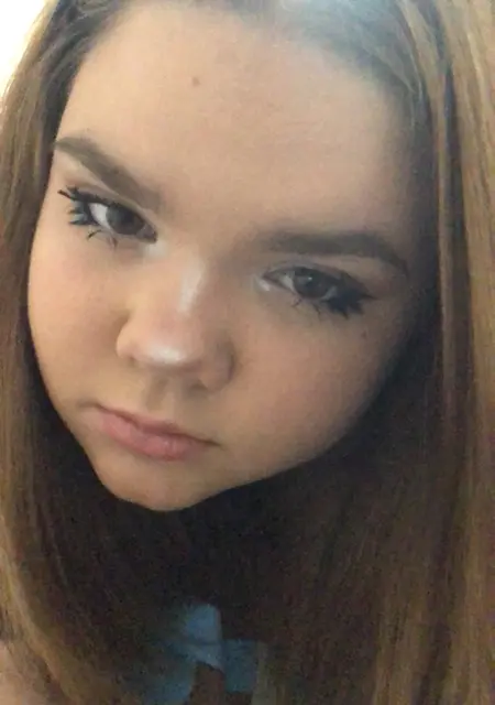 Азиза из Серпухова, мне 19, познакомлюсь для дружбы