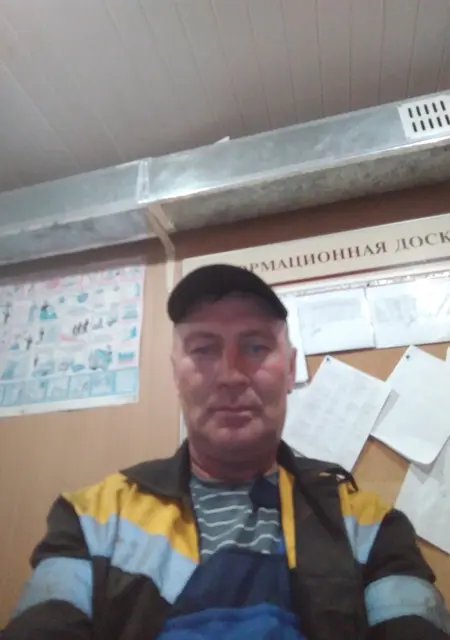 Андрей из Воткинска, мне 46, познакомлюсь без обязательств