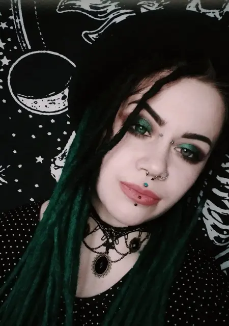 Дарина из Тюмени, мне 27, познакомлюсь для приятного времяпровождения