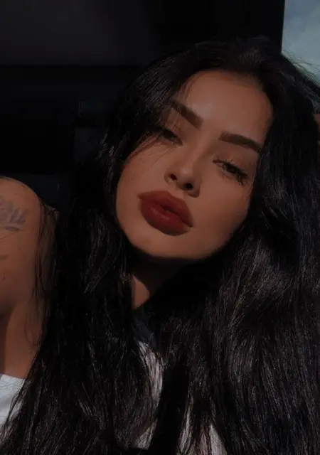 Кристина из Владивостока, ищу на сайте общение