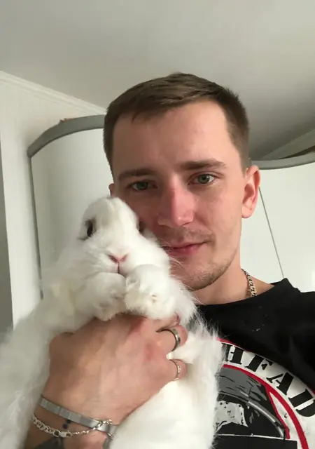 Я Vova, 33, знакомлюсь без обязательств в Пскове