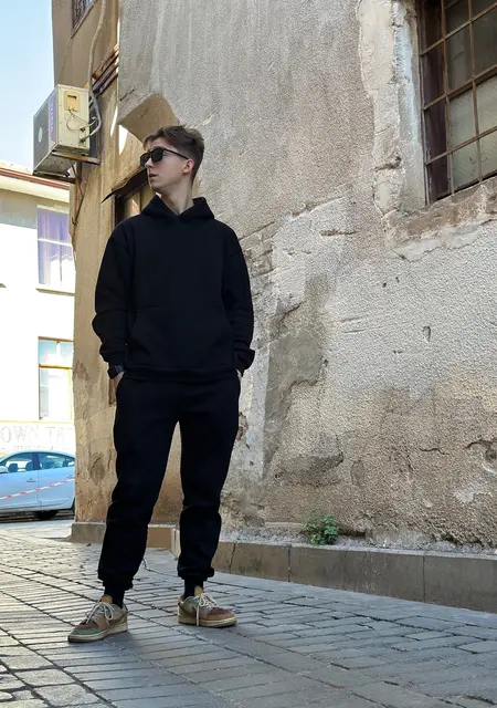 Я Стас, 25, из Новосибирска, ищу знакомство для совместных путешествий